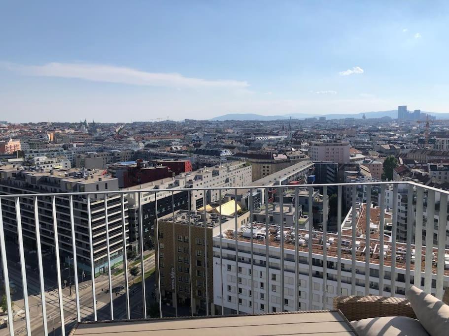 Stunning View Over Vienna In City Center Apartamento Exterior foto